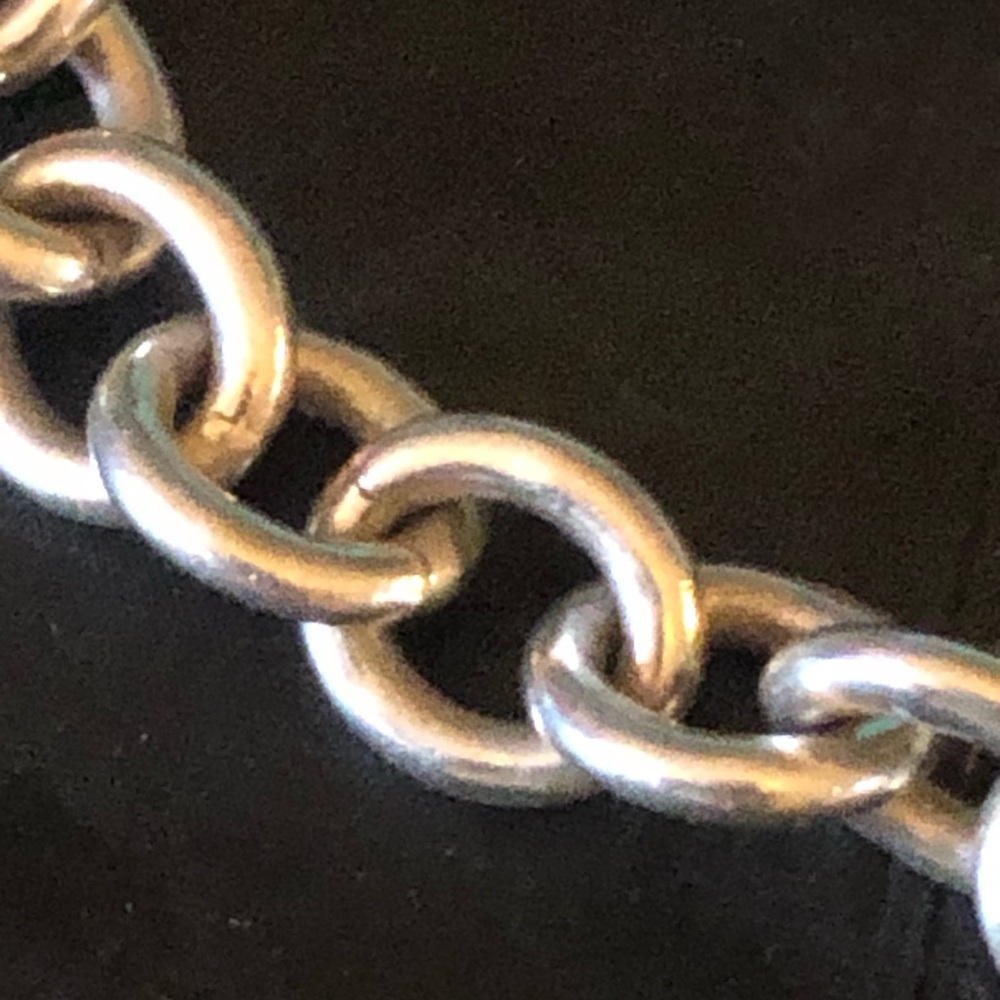 Tiffany & Co sterling heart charm bracelet, box & pouch ready for engraving! - Picture 7 of 10